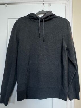 Alpine Design Gray Pullover Hoodie with leather design on upper arm Sz S